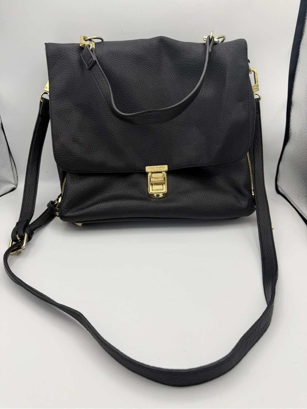 Steve Madden black pebbled faux leather messenger Crossbody gold-tone hardware